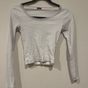 brandy melville lace top flower shirt